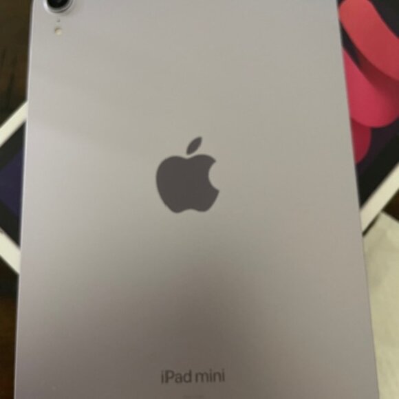 Excellent Condition iPad Mini (A17 Pro) Wi-Fi 128GB + Extras - Picture 3 of 14